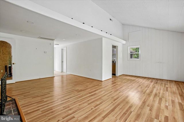 7014 BRAEBURN PL, Bethesda, MD 20817