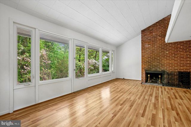 7014 BRAEBURN PL, Bethesda, MD 20817