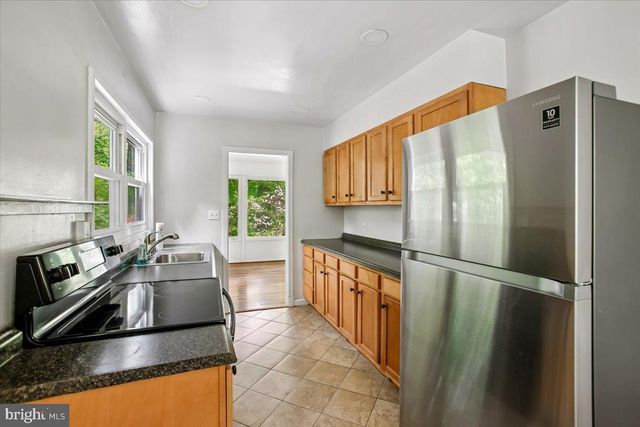 7014 BRAEBURN PL, Bethesda, MD 20817