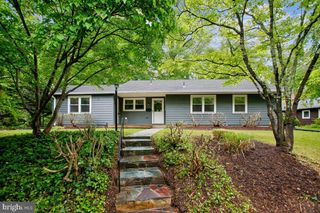 7014 BRAEBURN PL, Bethesda, MD 20817