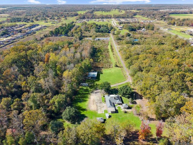 18868 Old Scenic Hwy, Zachary, LA 70791