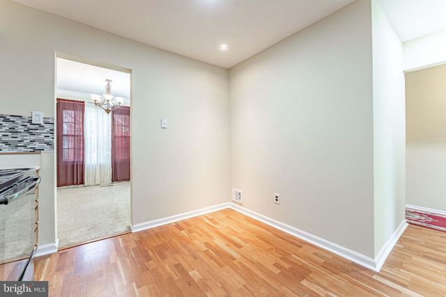 11 CHATEAU CIR, Chesterbrook, PA 19087