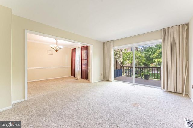 11 CHATEAU CIR, Chesterbrook, PA 19087
