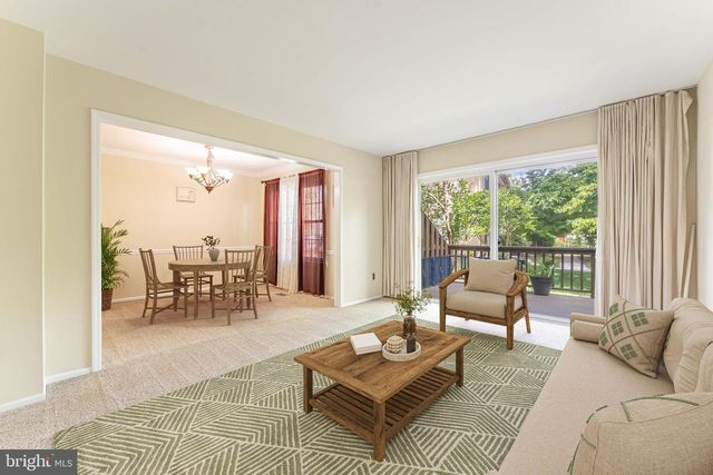 11 CHATEAU CIR, Chesterbrook, PA 19087