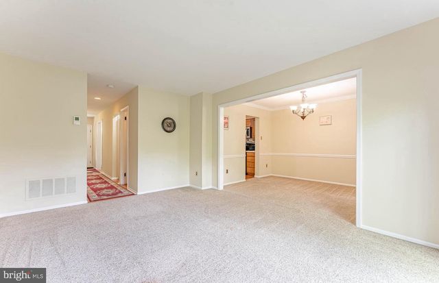 11 CHATEAU CIR, Chesterbrook, PA 19087
