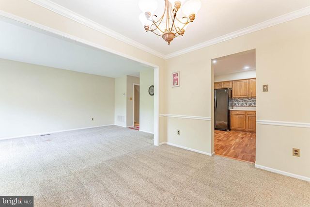 11 CHATEAU CIR, Chesterbrook, PA 19087