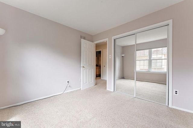 11 CHATEAU CIR, Chesterbrook, PA 19087