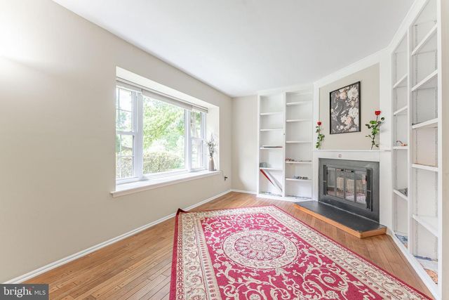 11 CHATEAU CIR, Chesterbrook, PA 19087