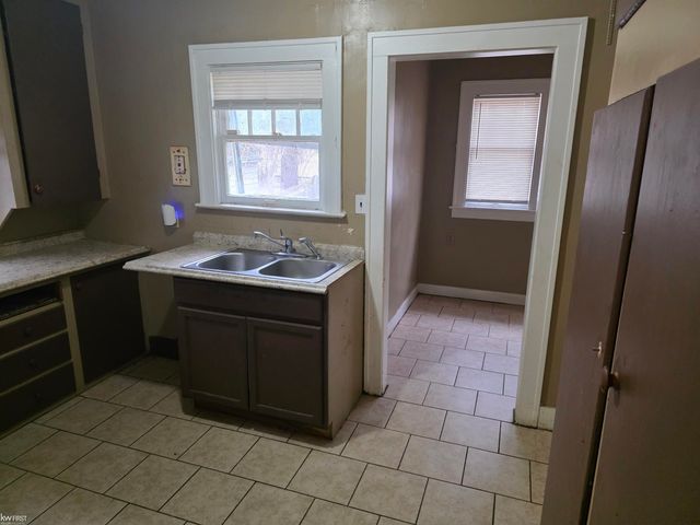 1930 Concord Street, Flint, MI 48504