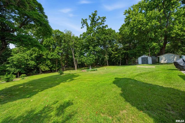 325 INDIAN Circle, East Peoria, IL 61611