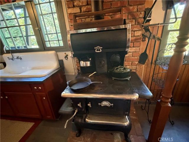 120 Barton Flats, Angelus Oaks, CA 92305