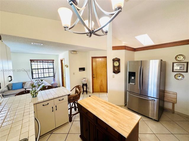 3142 SW 141st Ave, Miami, FL 33175