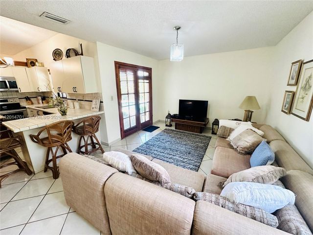 3142 SW 141st Ave, Miami, FL 33175