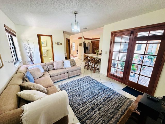 3142 SW 141st Ave, Miami, FL 33175