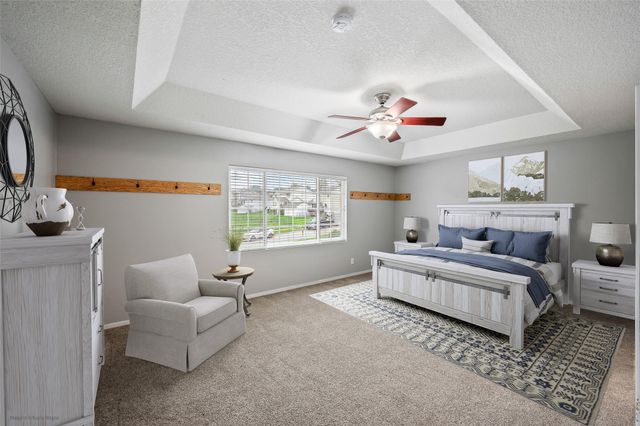 5670 Twin Circle Drive, Pleasant Hill, IA 50327