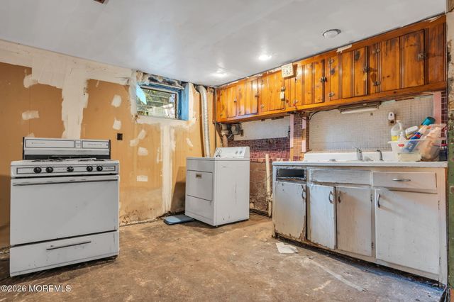 6 Webster Avenue, Kearny, NJ 07032