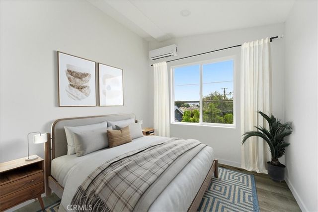 9709 Willis, North Hills, CA 91343