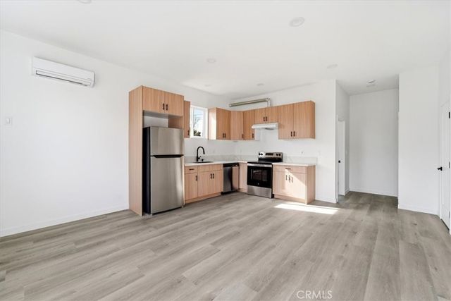 9709 Willis, North Hills, CA 91343