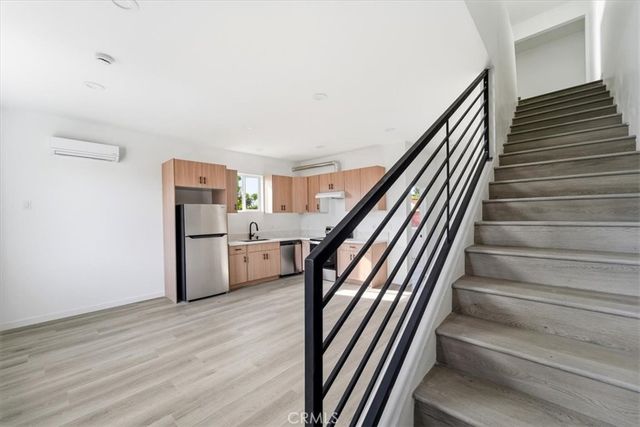 9709 Willis, North Hills, CA 91343