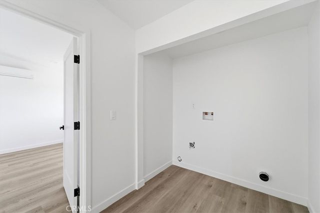 9709 Willis, North Hills, CA 91343