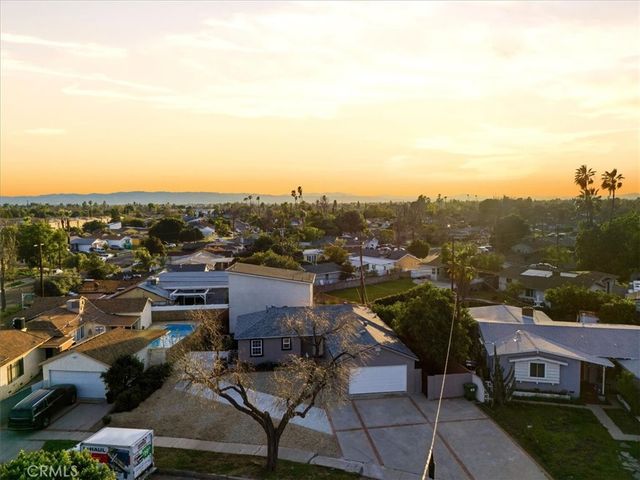 9709 Willis, North Hills, CA 91343