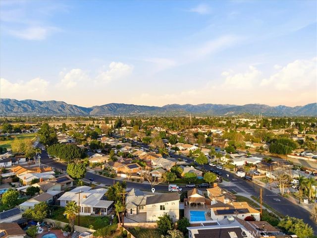 9709 Willis, North Hills, CA 91343