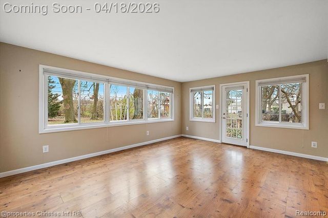 37935 Donald Street, Livonia, MI 48154