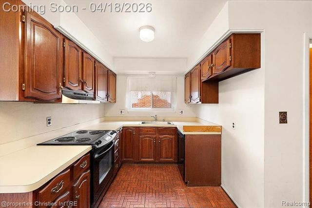 37935 Donald Street, Livonia, MI 48154