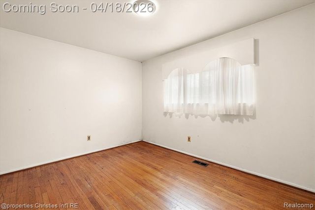 37935 Donald Street, Livonia, MI 48154