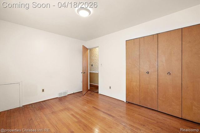 37935 Donald Street, Livonia, MI 48154