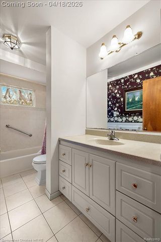 37935 Donald Street, Livonia, MI 48154