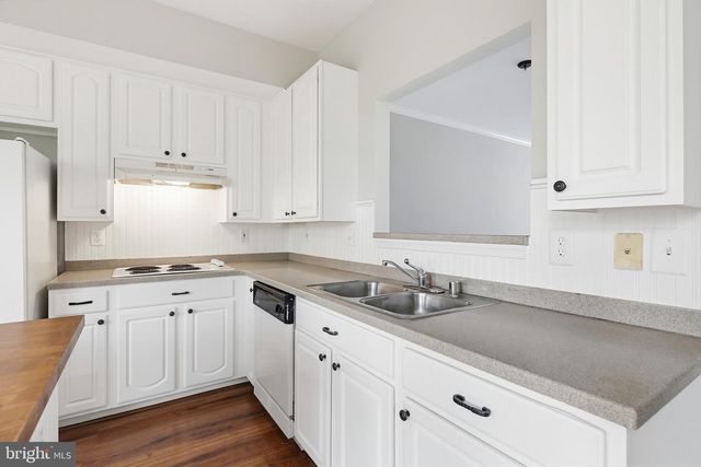 86 HARBOUR HEIGHTS DR, Annapolis, MD 21401