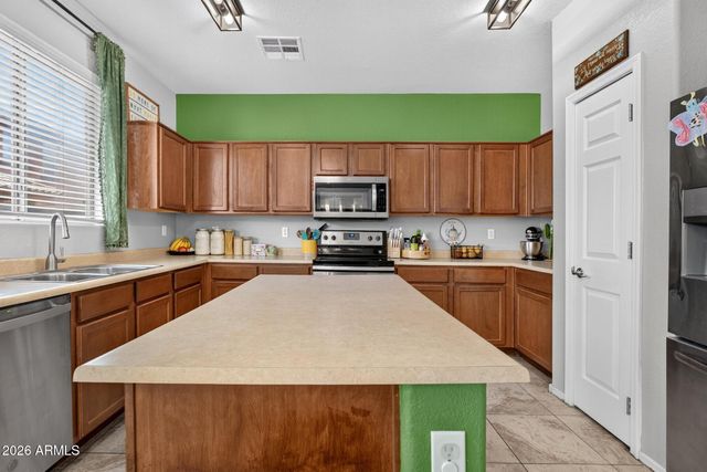 3921 E MORELOS Street, Gilbert, AZ 85295