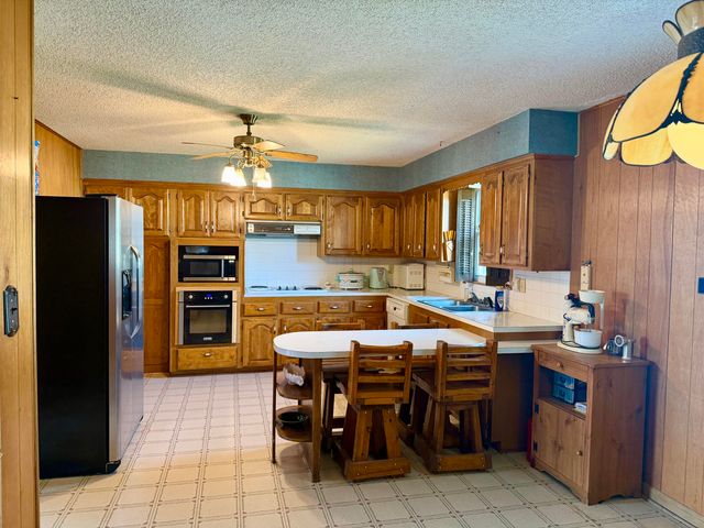 1311 N Dawn Avenue, Springfield, MO 65803