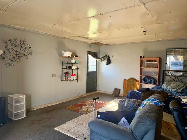 1311 N Dawn Avenue, Springfield, MO 65803