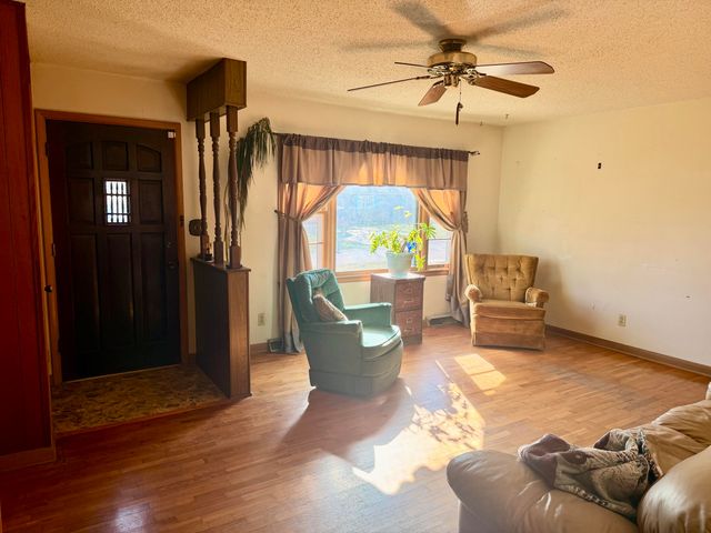 1311 N Dawn Avenue, Springfield, MO 65803