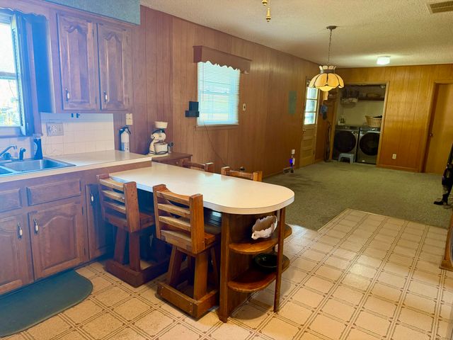 1311 N Dawn Avenue, Springfield, MO 65803