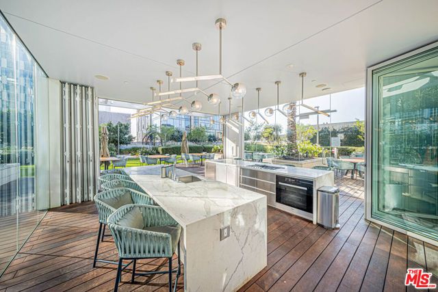 877 Francisco Street 1711, Los Angeles, CA 90017