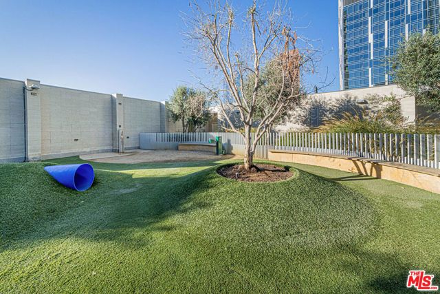 877 Francisco Street 1711, Los Angeles, CA 90017