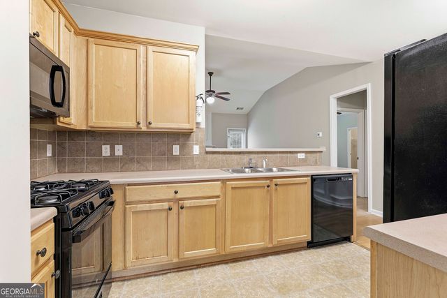 7373 Gossamer Street, Union City, GA 30291