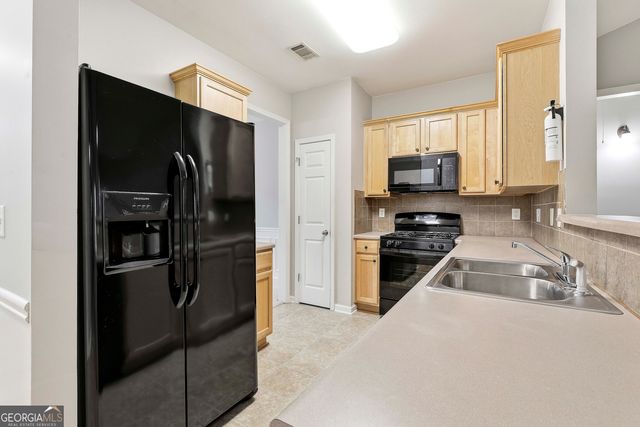 7373 Gossamer Street, Union City, GA 30291