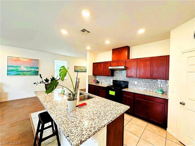 5357 Stonara Street, Las Vegas, NV 89113