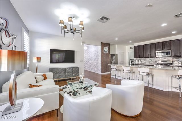 10939 Castle Fountain Street, Las Vegas, NV 89141