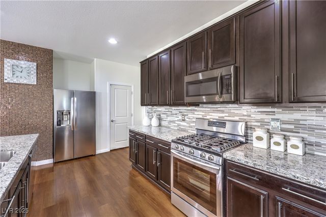 10939 Castle Fountain Street, Las Vegas, NV 89141