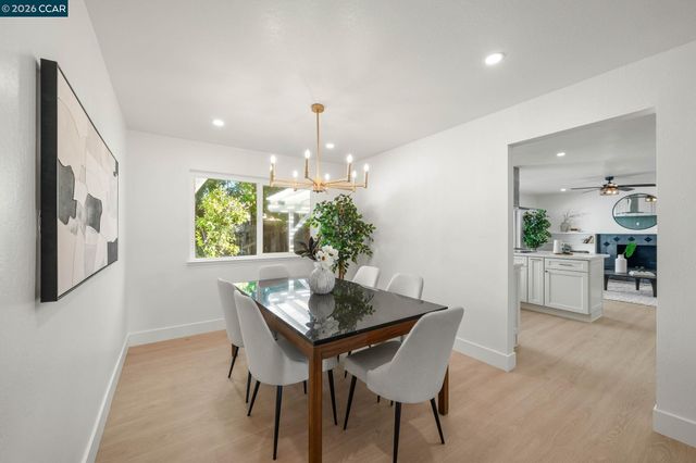 1948 Risdon Rd, Concord, CA 94518