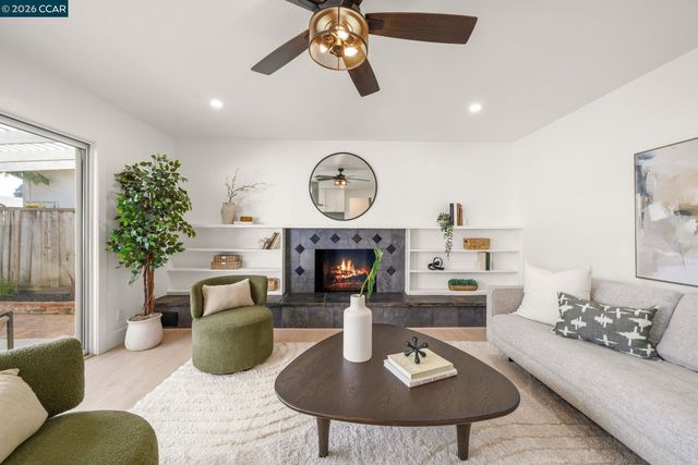 1948 Risdon Rd, Concord, CA 94518