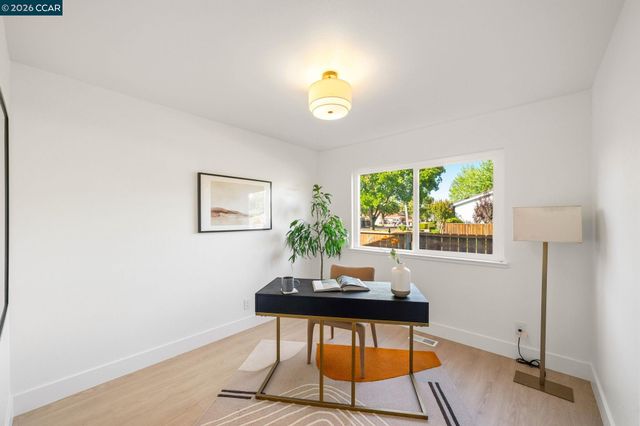 1948 Risdon Rd, Concord, CA 94518