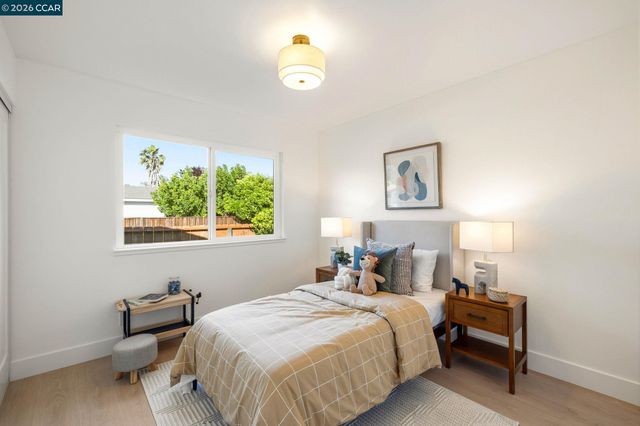 1948 Risdon Rd, Concord, CA 94518