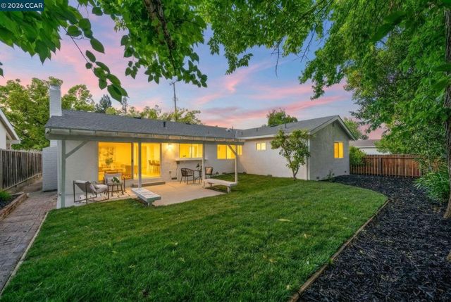 1948 Risdon Rd, Concord, CA 94518