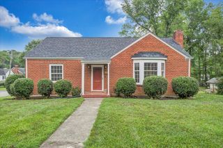 2529 Livingston RD, Roanoke, VA 24015